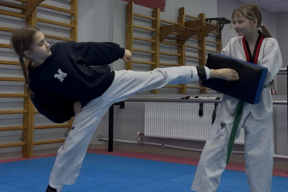 Работа на снарядах: лапы, макивары и мешки